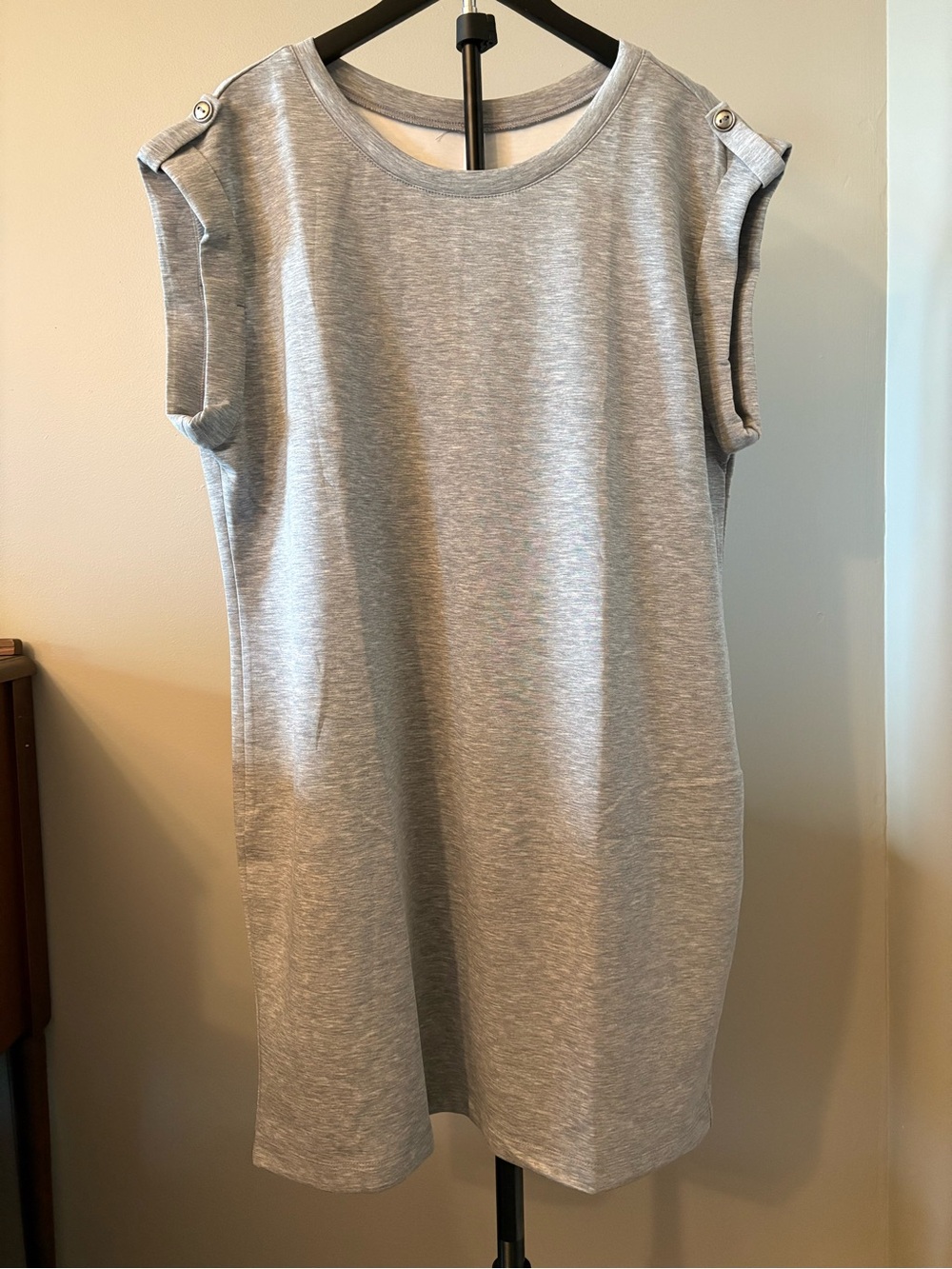 NWT Dear Scarlett Size 1X Sleeveless Heather Gray T-Shirt Dress